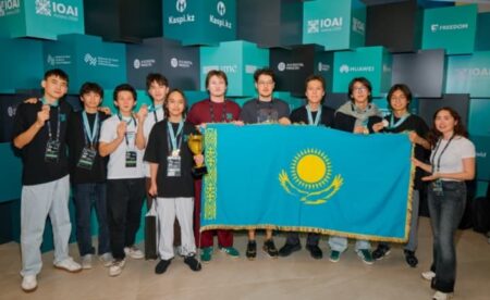 Жасанды интеллект додасы: Қазақстанның сегіз оқушысы да жүлдеге ілікті